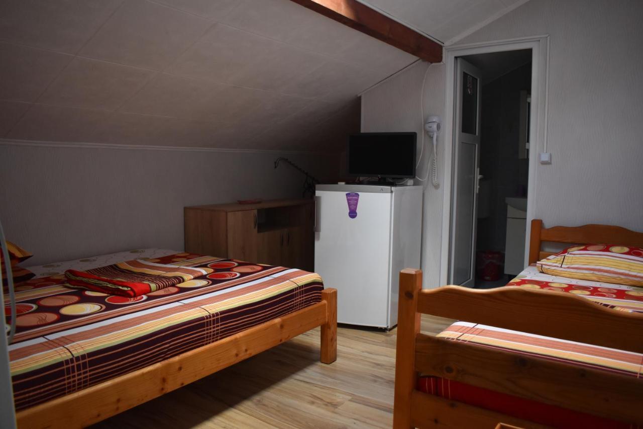 Vila Maricris Tuzla Buitenkant foto