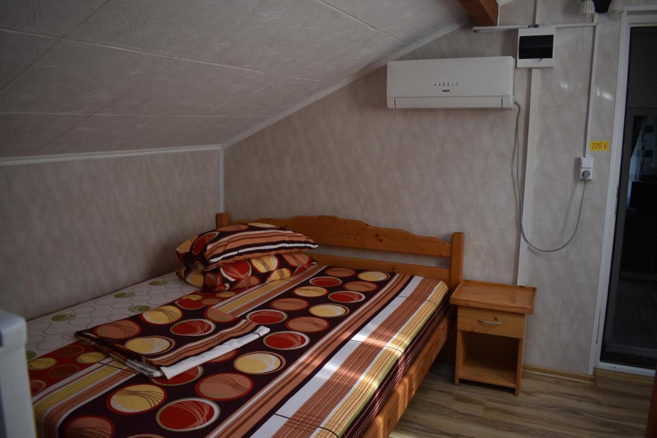 Vila Maricris Tuzla Buitenkant foto