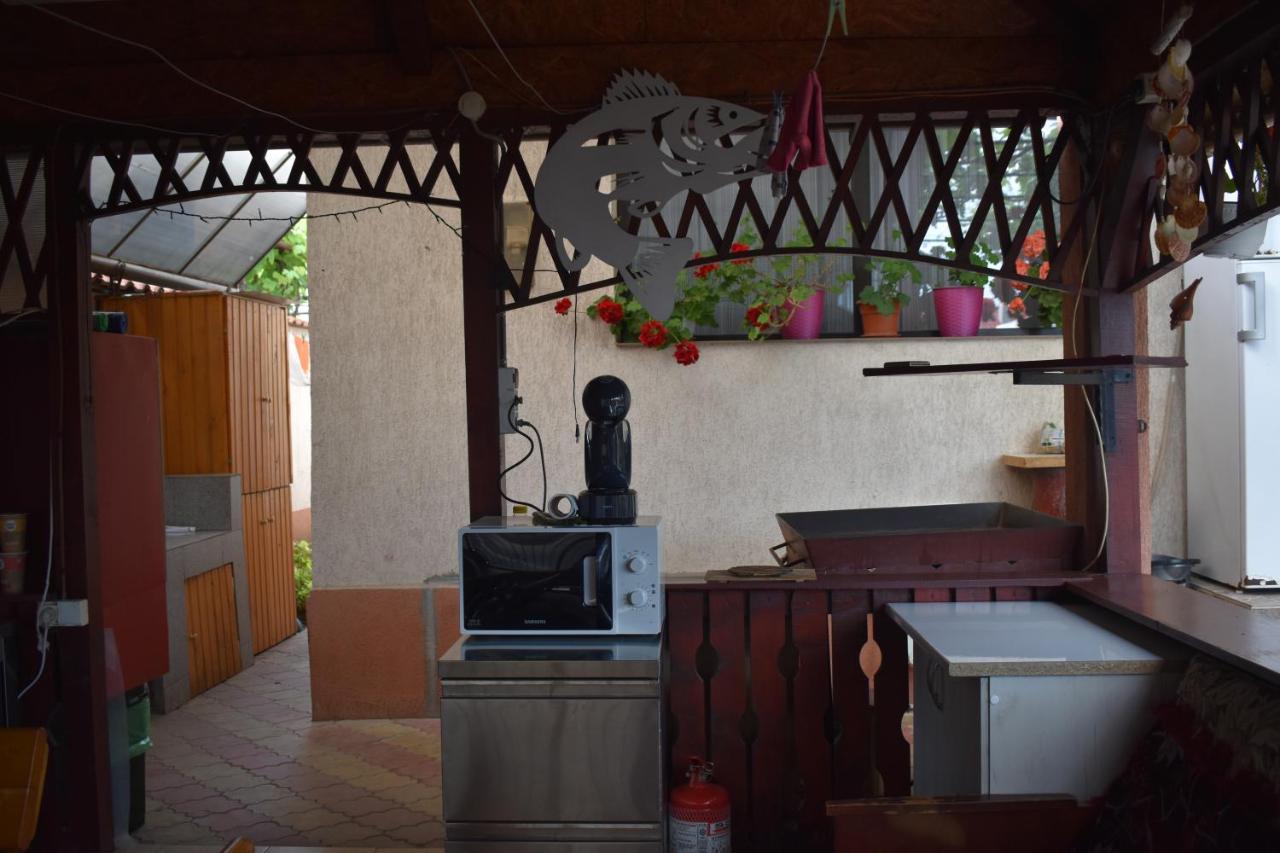 Vila Maricris Tuzla Buitenkant foto