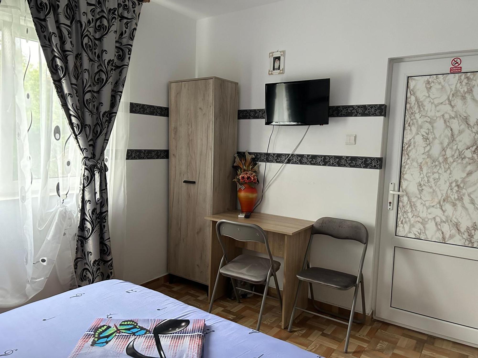 Vila Maricris Tuzla Buitenkant foto