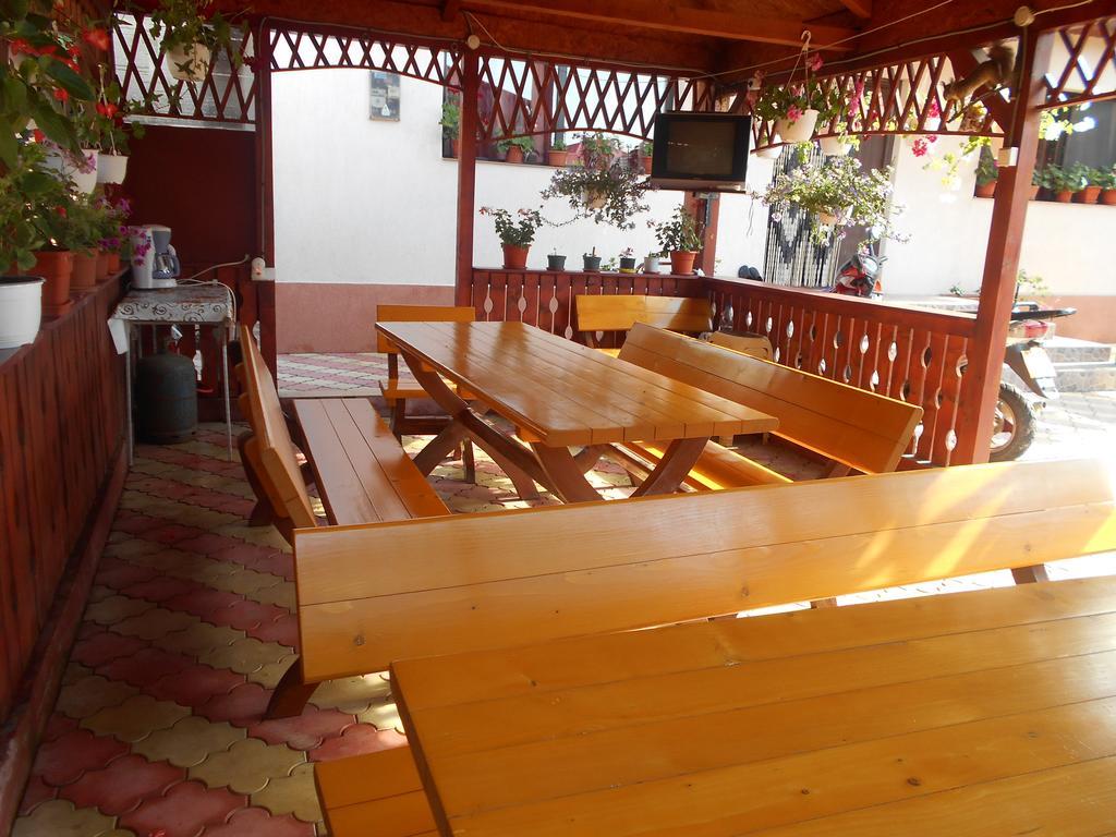 Vila Maricris Tuzla Buitenkant foto